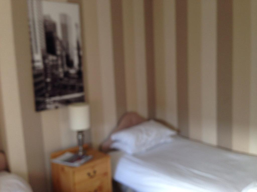 Self Check In Room Accommodation Only The Castle, Coldstream Phòng bức ảnh